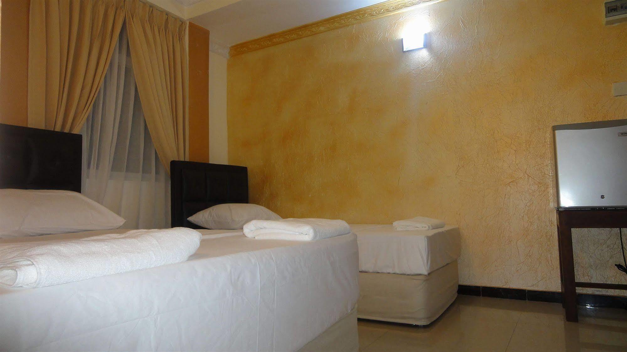 Saasha City Hotel Colombo Exterior foto